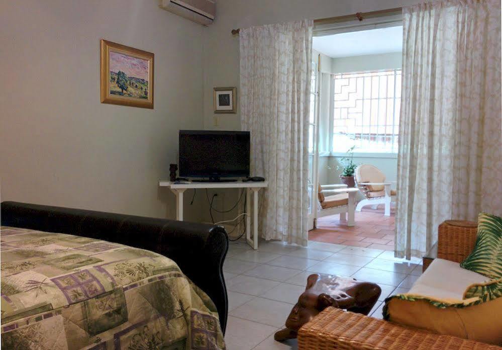 Chester Avenue Guest House Kingston Bagian luar foto