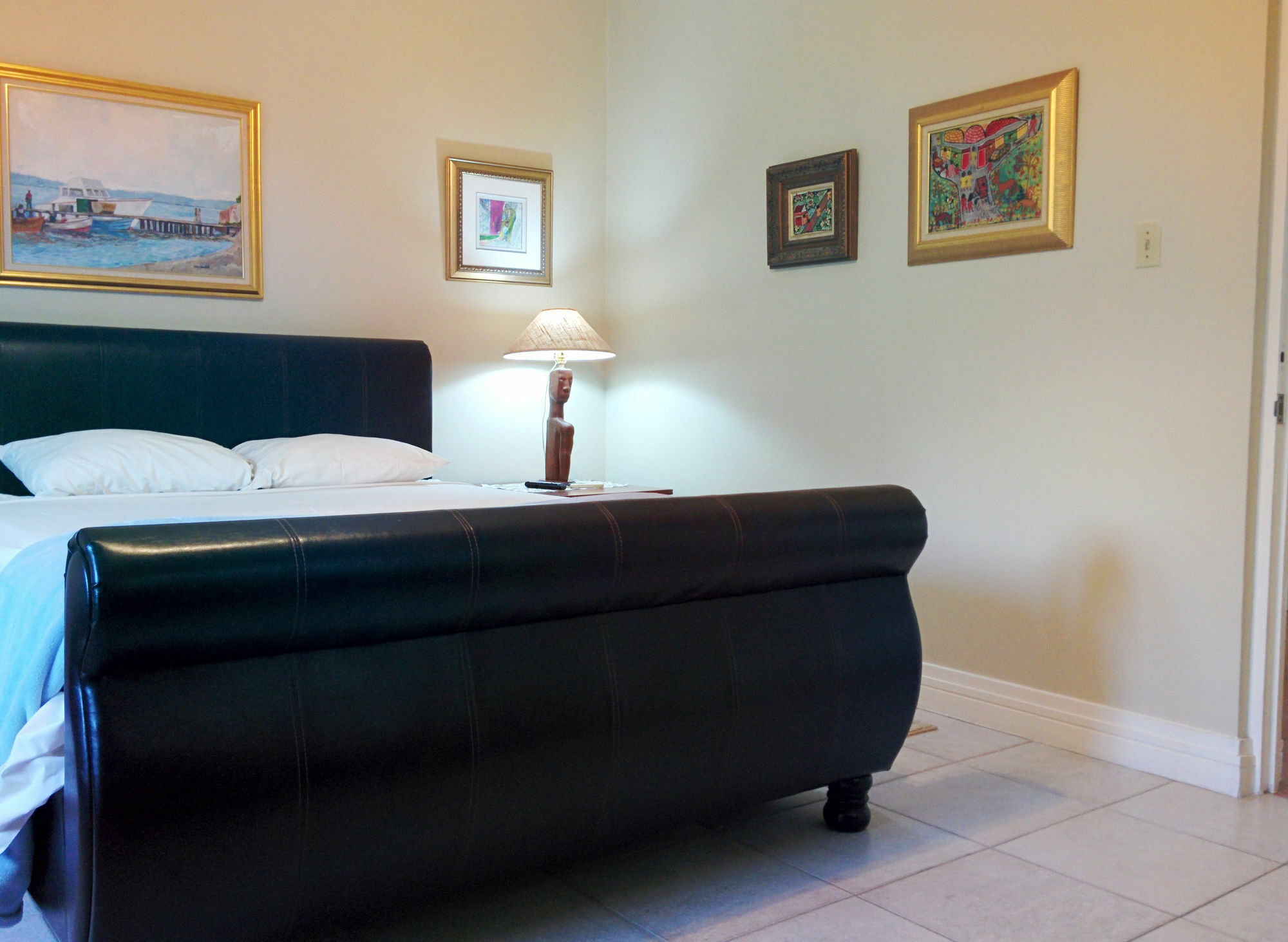 Chester Avenue Guest House Kingston Bagian luar foto